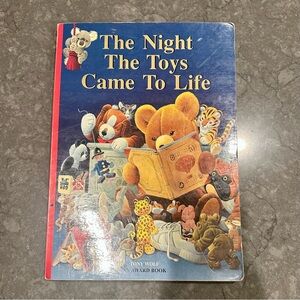 's Award Book: The Night The Toys Came To Life